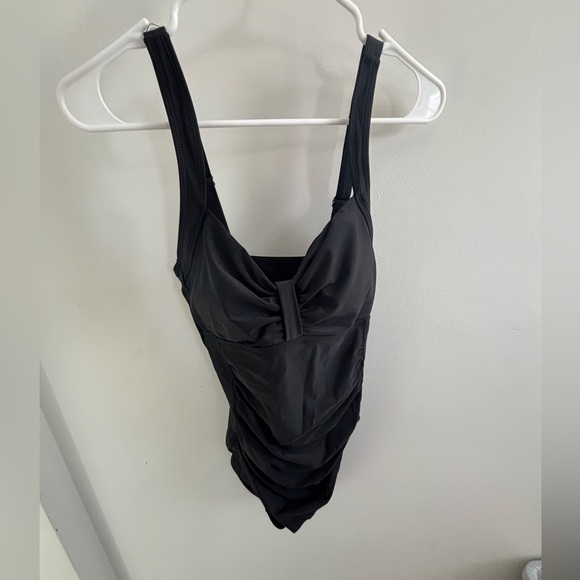 Women’s One Piece Swimsuit - Picture 5 of 6